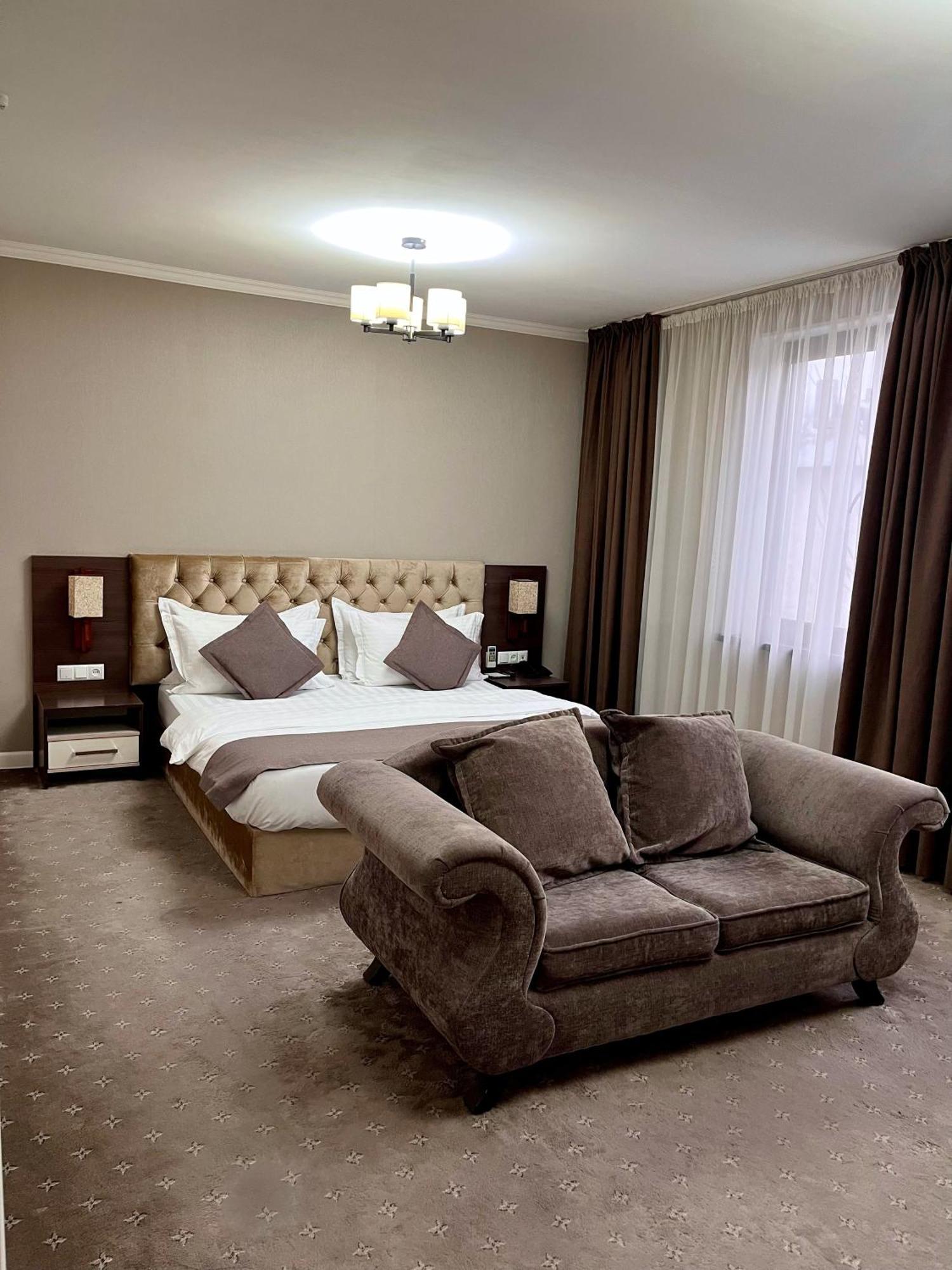 Hotel Fn ชุมเกนท์ ภายนอก รูปภาพ